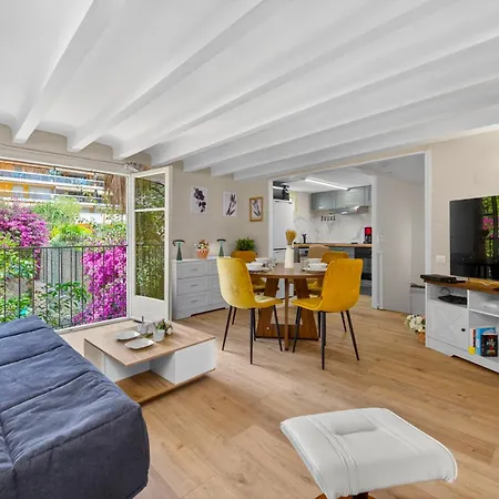 Joli 2 Pieces Pour 4 Personnes En Centre-ville Menton
