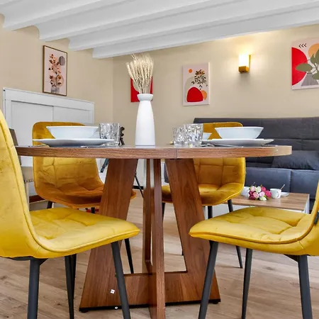 Joli 2 Pieces Pour 4 Personnes En Centre-ville Apartment Menton