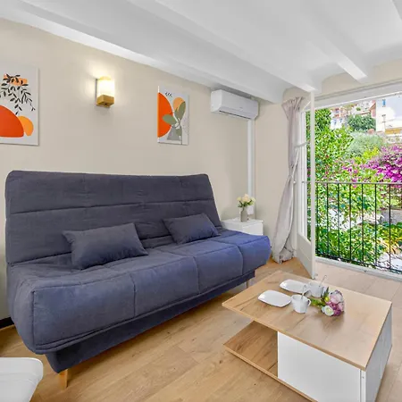 Joli 2 Pieces Pour 4 Personnes En Centre-ville * Menton