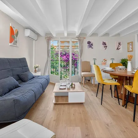 Joli 2 Pieces Pour 4 Personnes En Centre-ville Menton